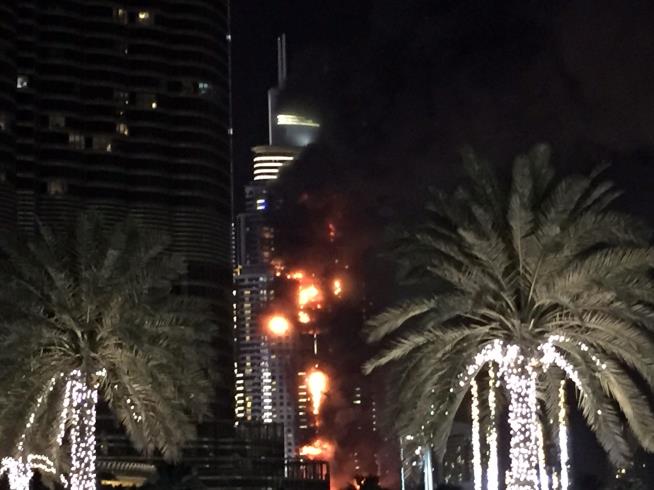 Fire Breaks Out in High-End Dubai Hotel Before Fireworks