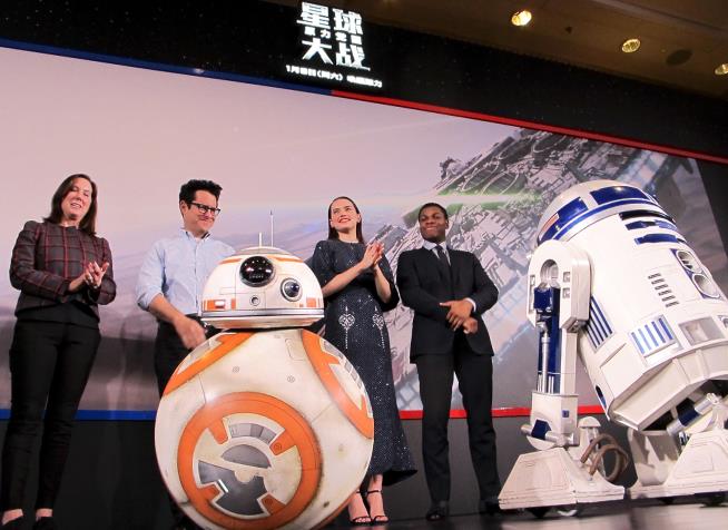 Force Awakens Opens in World's 2nd-Biggest Movie Market
