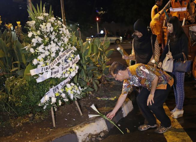 Cops Find ISIS Flag After Jakarta Attacks