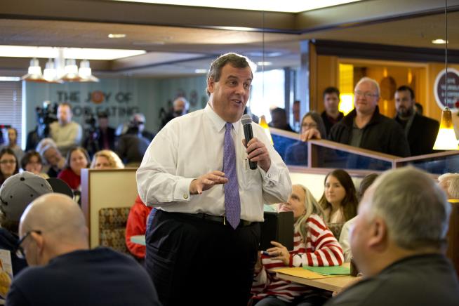 Christie: 'I Don't Care' What's in School Lunches