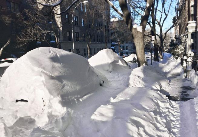 Family: NYC Man Died in Car Buried by Plow