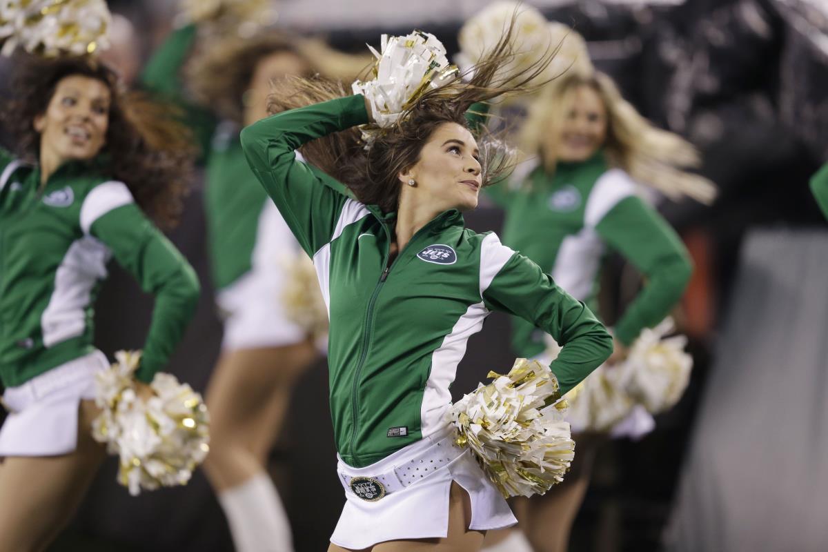 New York Jets Cheerleaders Win Class-Action Lawsuit - Flight Crew