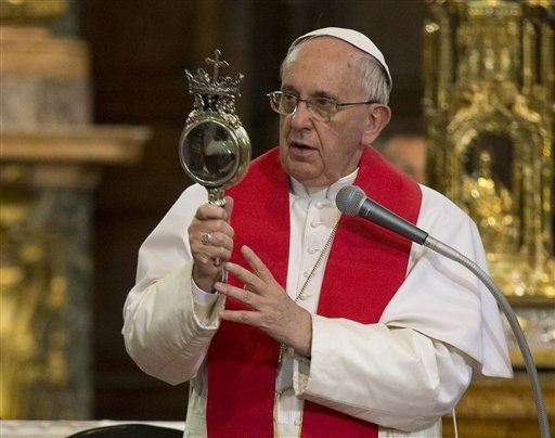 Naples to Catholic Church: Hands Off the Treasure