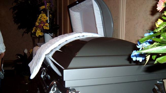 No One Knew Body in Coffin Wasn't Grandma— Except Little Kids