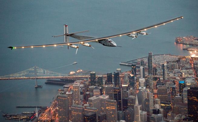 Solar Impulse Completes Risky Pacific Leg, Lands Stateside