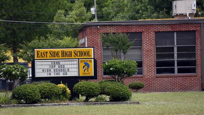 Mississippi Town Must Desegregate Schools