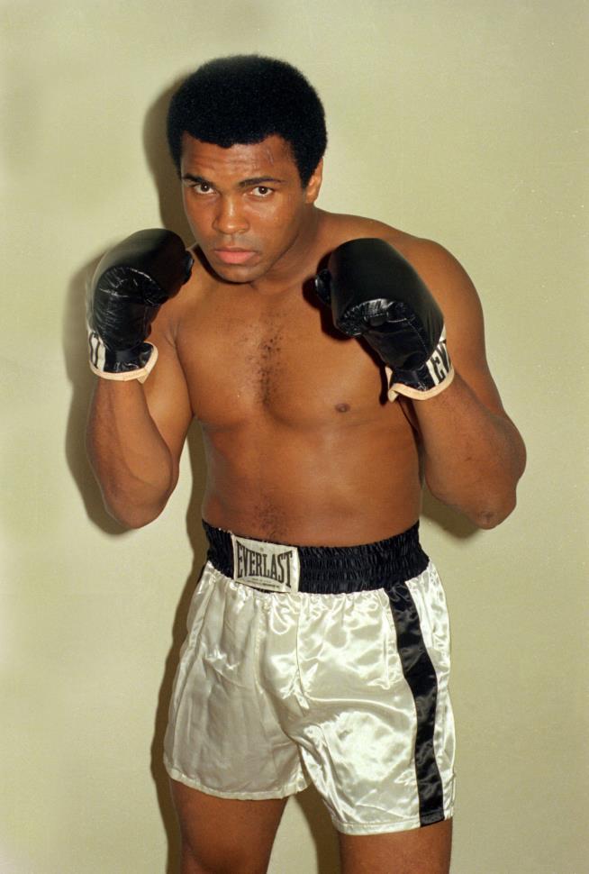Muhammad Ali Dead at 74