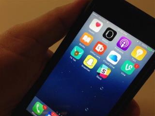 You Can Finally Delete Apple's Default Apps