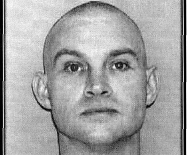 Escaped Killer, Rapist on the Run in Arkansas