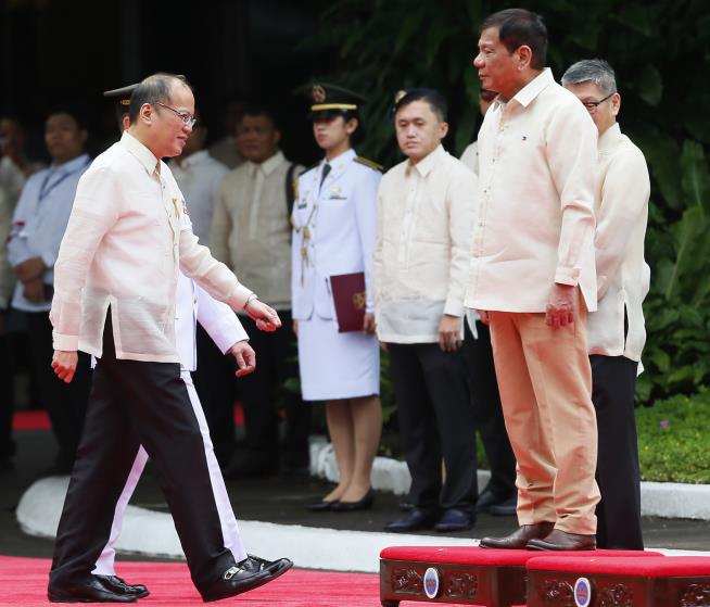 'Punisher' Sworn in as Philippine Prez