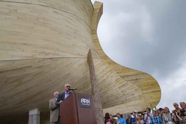 Church Hopes to Crush Science With Giant Noah's Ark