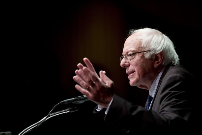 Sources Say Sanders Will Endorse Clinton on Tuesday