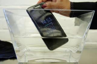 'Water-Resistant' Samsung Phone Isn't: Consumer Reports
