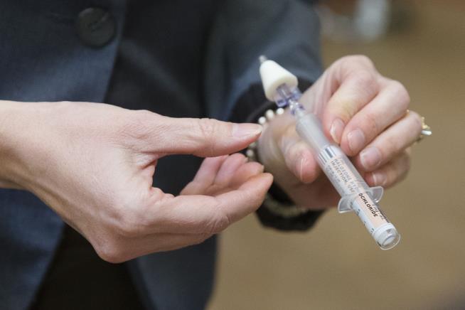 Judge Orders Heroin Dealers to Pay for Antidotes