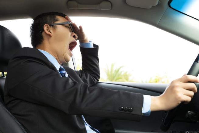 Drowsy Drivers as Bad as Drunk Drivers: Report