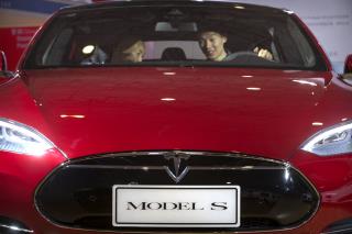 Tesla's Autopilot Might've Saved Driver's Life
