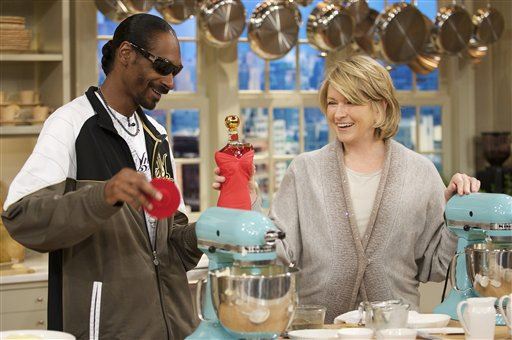 Martha Stewart, Snoop Dogg Team Up for Reality Show