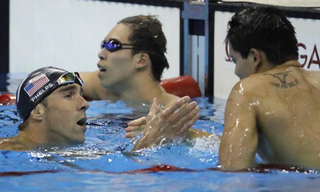 Phelps Stunned in Final Solo Race