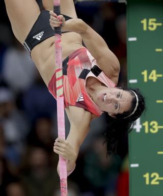 Defending Olympic Pole-Vault Champ Gets 'Quite Ill' in Rio