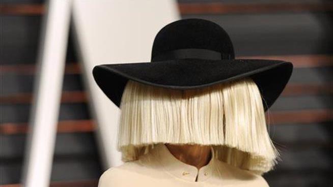 Concertgoers Sue Sia for Lame Show