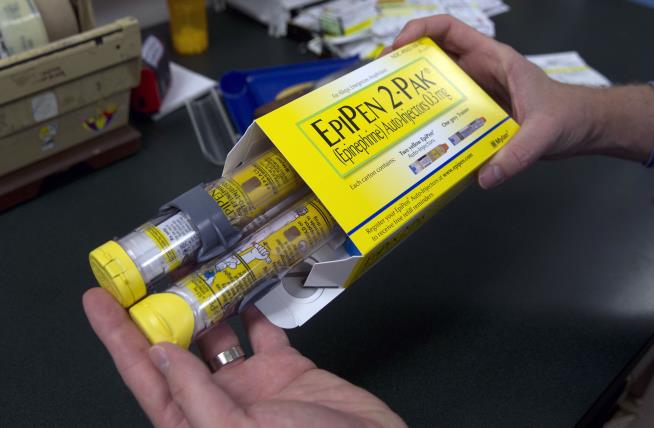 There's a Cheaper 'EpiPen,' but There's a Catch