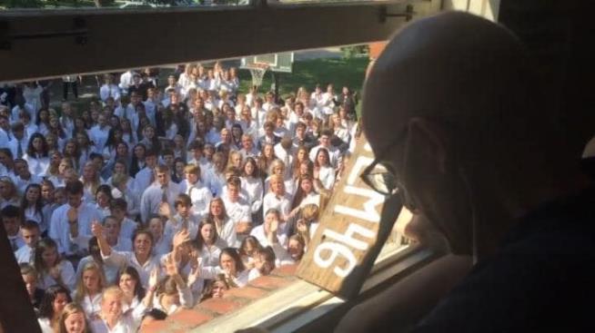 Entire School Turns Out to Sing to Ailing Teacher