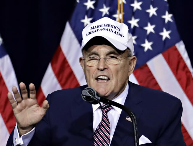 Giuliani: If I Were Trump, I'd Blow Off Last 2 Debates