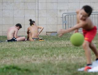 Paris to Soon Have a Place for Nudists