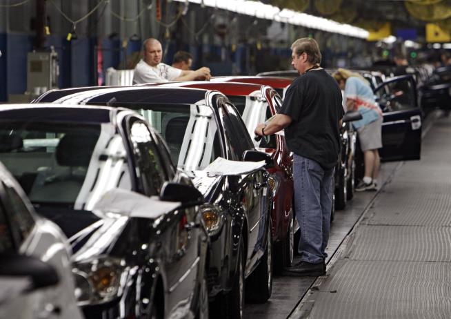 GM Is Laying Off 2K Workers in Ohio, Mich.