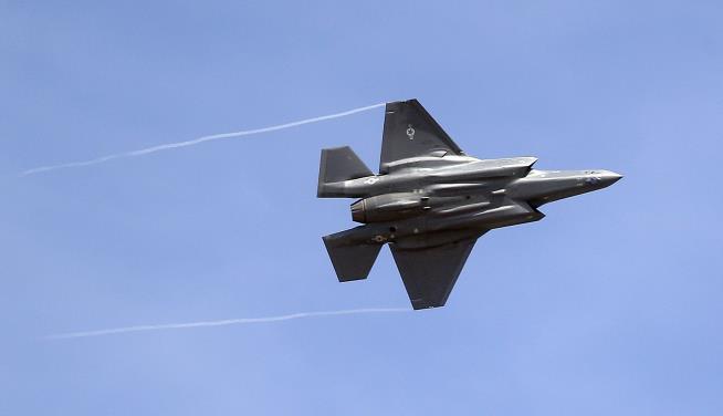 Trump's Latest Tweet Target: F-35 Fighter Jet