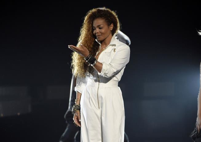 Janet Jackson Gives Birth to 1st Child at 50