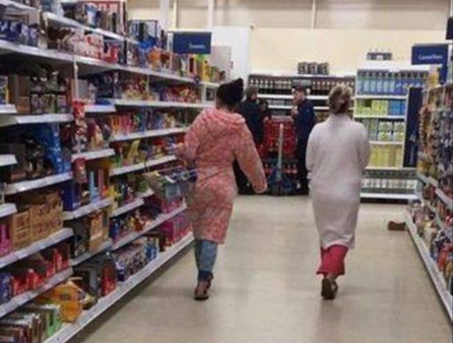 People Are Really Upset Over Shoppers in Pajamas