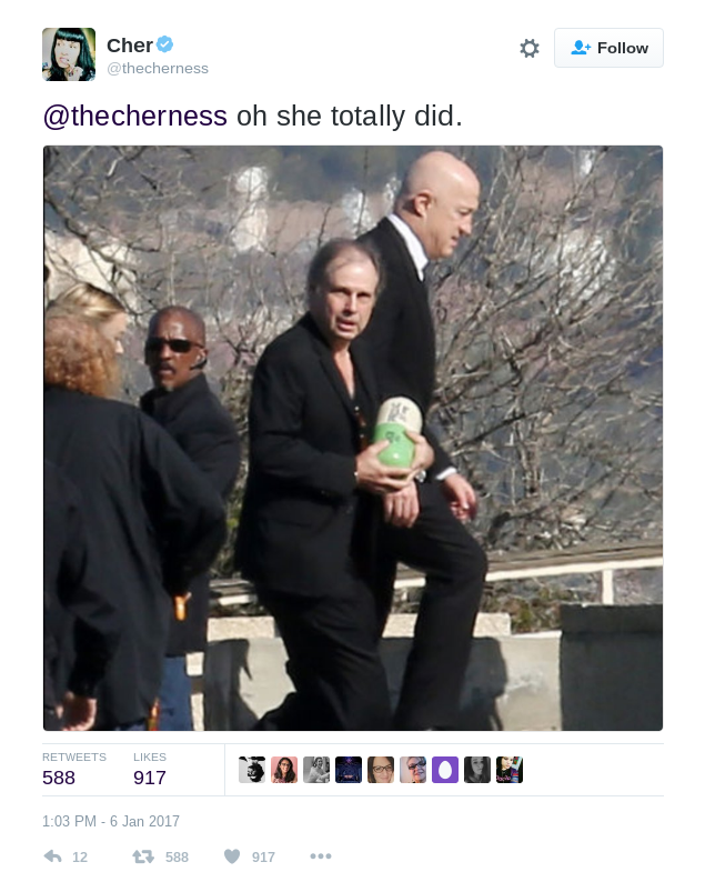 It Appears Carrie Fisher's Urn Is a Giant Prozac Pill