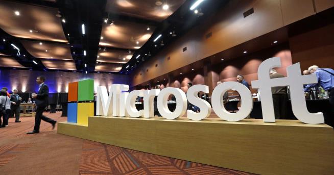 Microsoft Made Employees Watch Child Porn, Murder: Suit