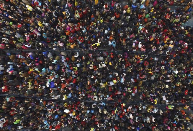 World's Largest Human Migration Underway Again