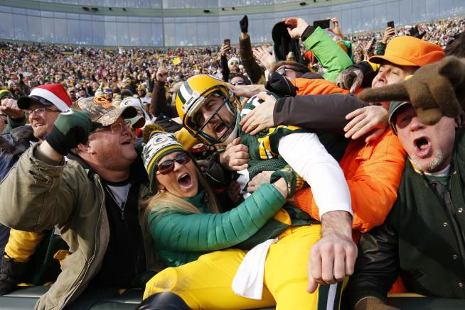 The 10 Best Cities for Football Fans