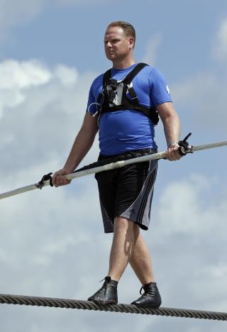 5 Performers in Wallenda Act Fall 25 Feet Off High Wire