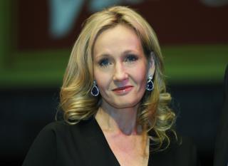 In Piers Morgan Twitter Fight, JK Rowling Will Not Be Tamed