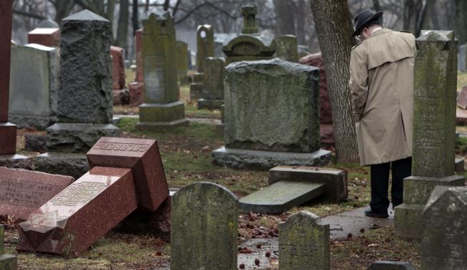 Muslim-Americans Raise $90K for Victims of Anti-Semitism