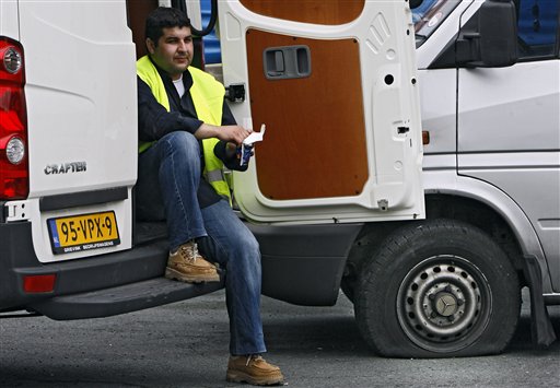 Fuel Prices Drive Spanish Truckers to Protest