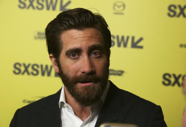Jake Gyllenhaal Doesn't Want to Talk About T-Swift