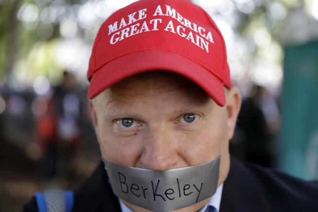 Berkeley Rally Stays Peaceful After Coulter No-Show