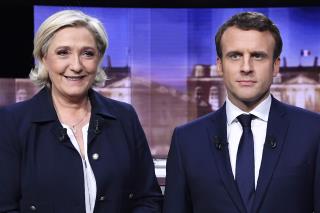 Le Pen, Macron Clash in Bad-Tempered Debate