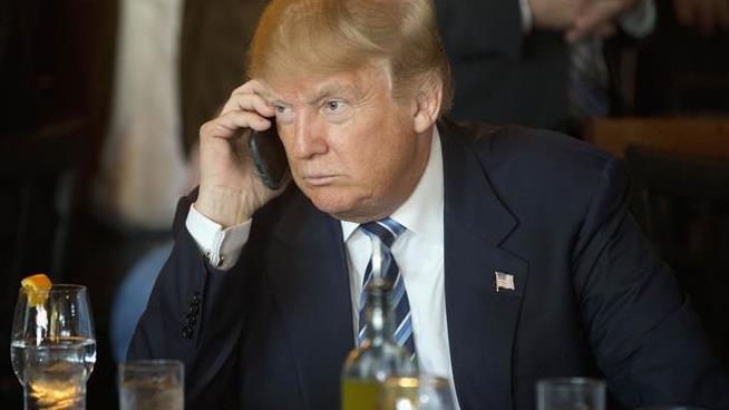 Trump Is Said to Have a Single App on His Phone
