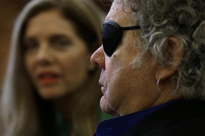 Artist Chihuly on Mental Illness: 'I Don't Have Neutral Very Much'
