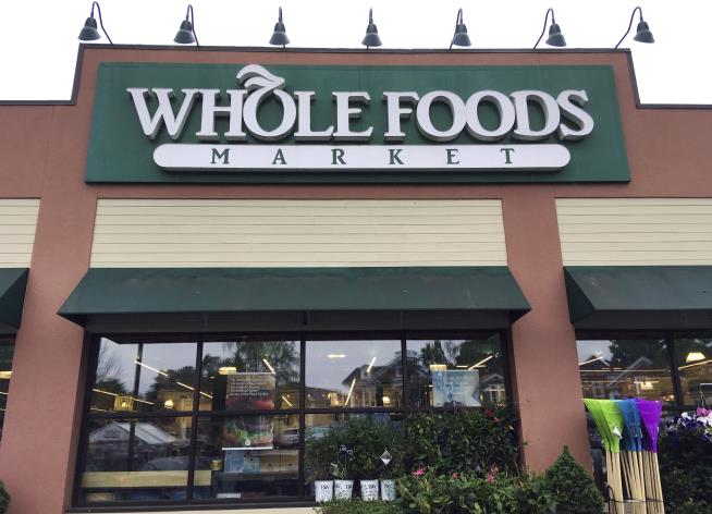 Whole Foods Chicken Salad Recalled; It Doesn't Contain Chicken