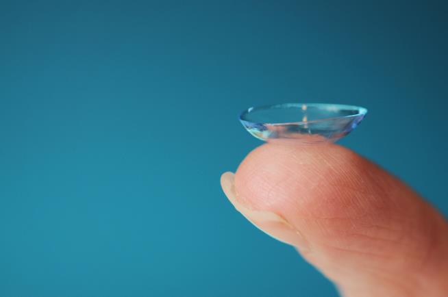 Doctors Find 27 Contact Lenses in Woman's Eye