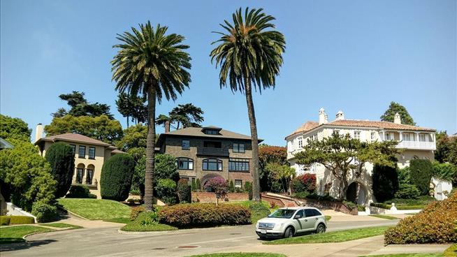 Couple Buys Mansion-Lined San Francisco Street for $90K