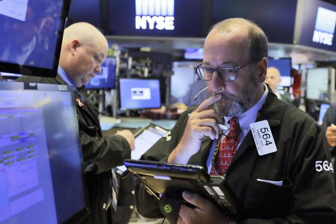 Dow's 10-Day Winning Streak Ends