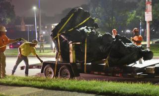 Baltimore Takes Down 4 Confederate Monuments